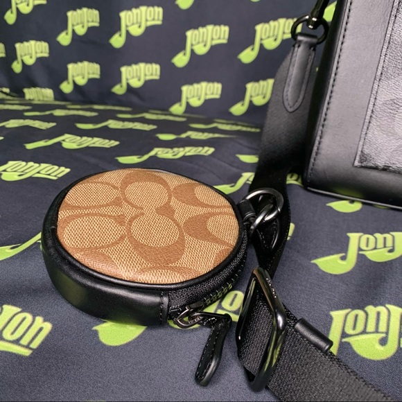 Coach Holden Crossbody in Signature Canvas - Picture 4 of 9